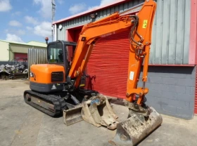      DOOSAN  DX63-3