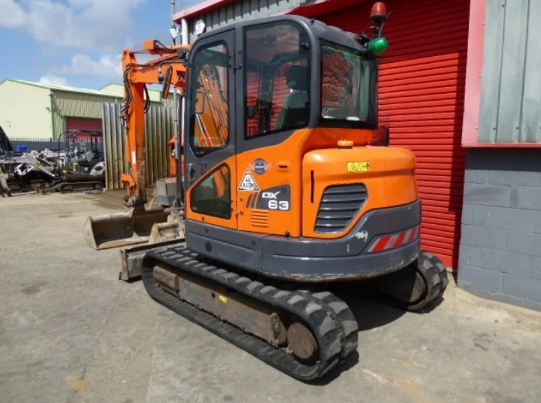 Багер DOOSAN  DX63-3, снимка 4 - Индустриална техника - 47579615