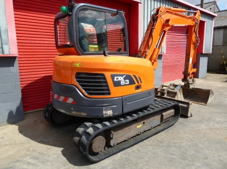 Багер DOOSAN  DX63-3, снимка 3 - Индустриална техника - 47579615