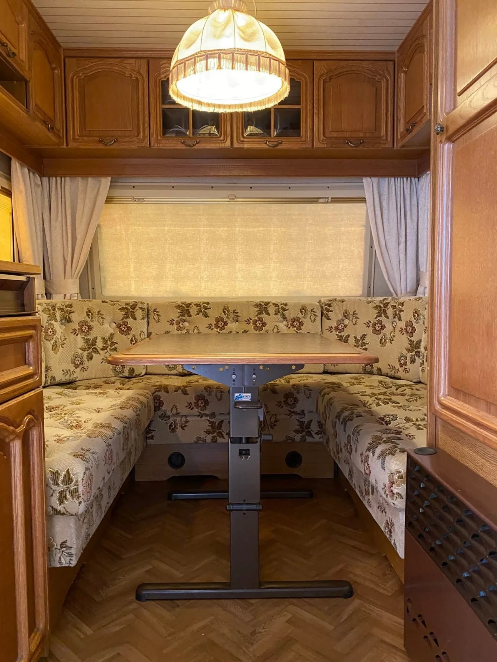 Каравана Hobby Prestige 460 - изображение 10