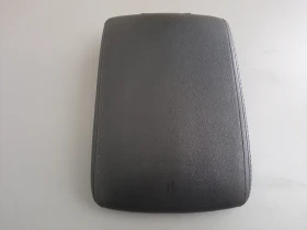 Подлакътник Субару Легаси (кожен)