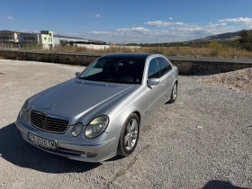 Mercedes-Benz E 320, снимка 1
