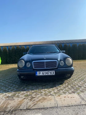 Mercedes-Benz E 250 Авангард, снимка 1