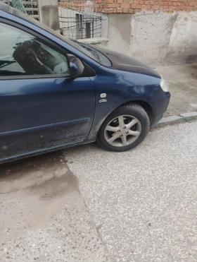 Toyota Corolla Конби, снимка 2