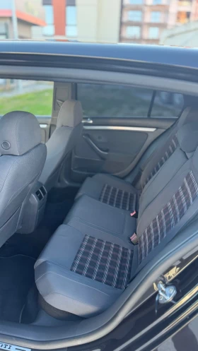VW Golf Gti - 5500 € / 10757.07 лв. - 52419535 5