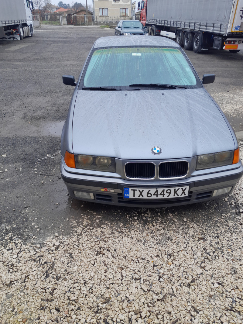 BMW 318, снимка 10 - Автомобили и джипове - 45604293