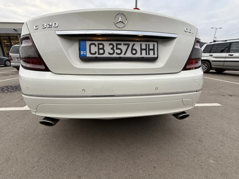 Mercedes-Benz C 320, снимка 8 - Автомобили и джипове - 49469820