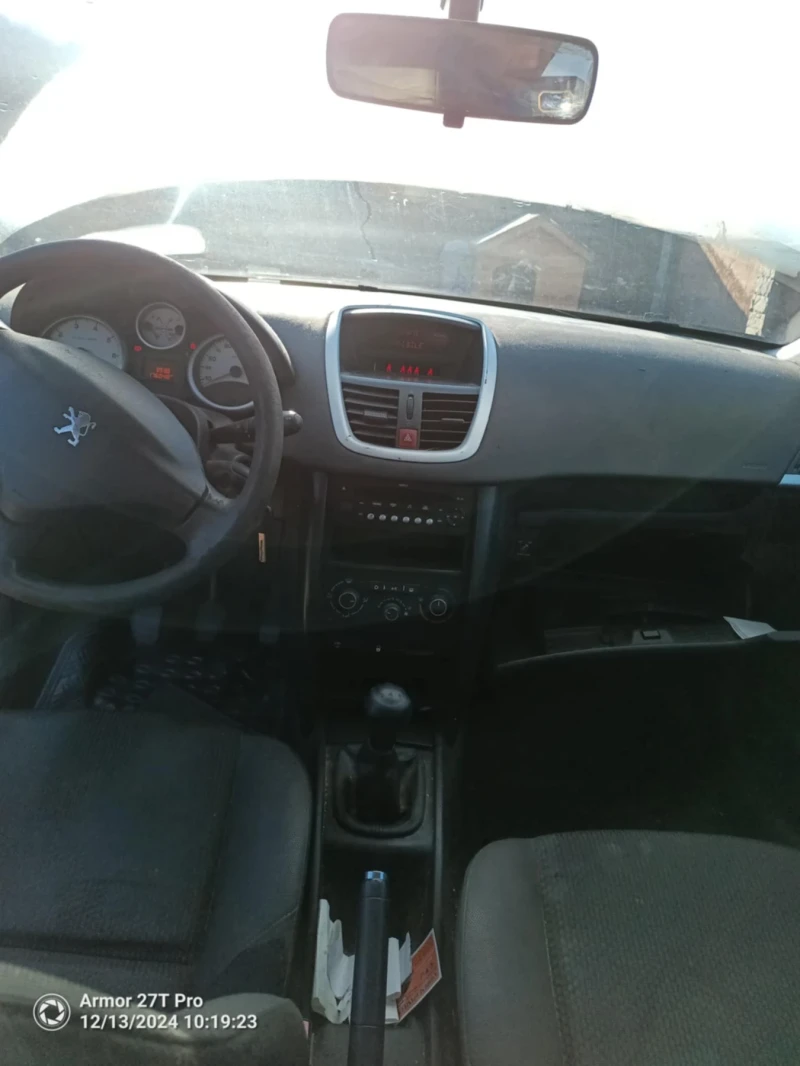 Peugeot 207 1.4 бензин/газ, снимка 7 - Автомобили и джипове - 49048088