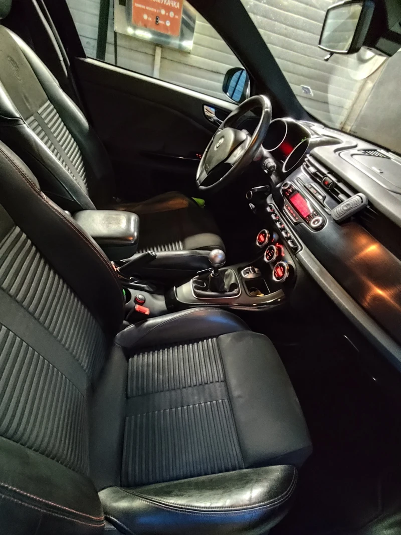 Alfa Romeo Giulietta 2.0 diesel, снимка 9 - Автомобили и джипове - 52304284