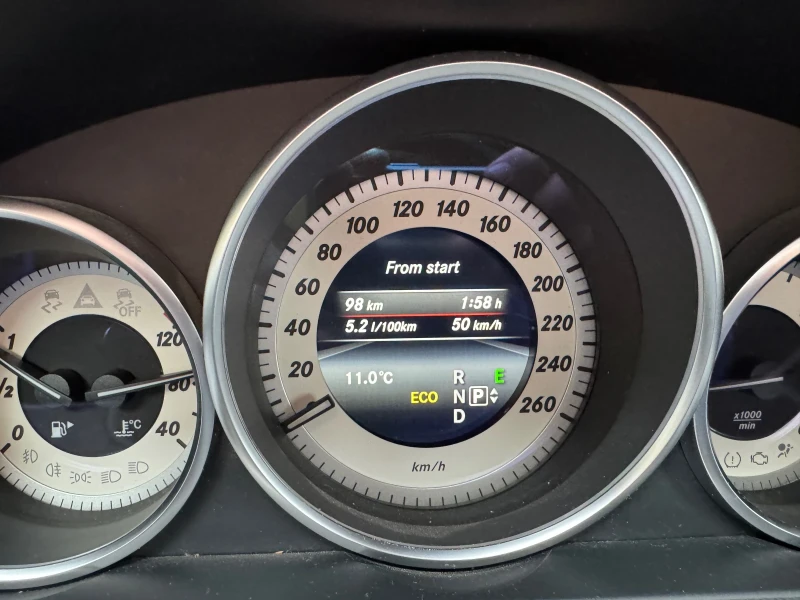 Mercedes-Benz E 250 W212, снимка 15 - Автомобили и джипове - 52127905