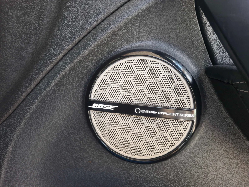 Renault Megane Автоматик, Facelift, Bose Edition, 16V, SWISS, снимка 17 - Автомобили и джипове - 52562488