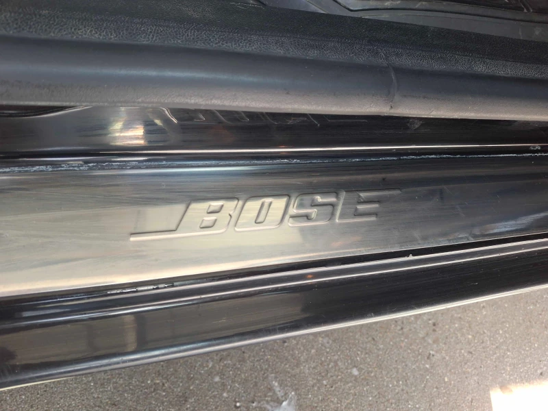 Renault Megane Автоматик, Facelift, Bose Edition, 16V, SWISS, снимка 16 - Автомобили и джипове - 52562488