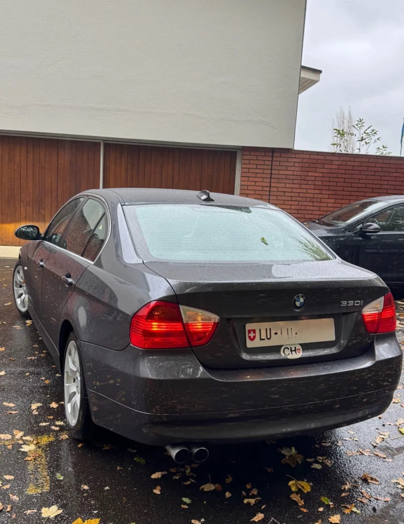 BMW 330, снимка 4 - Автомобили и джипове - 52337762
