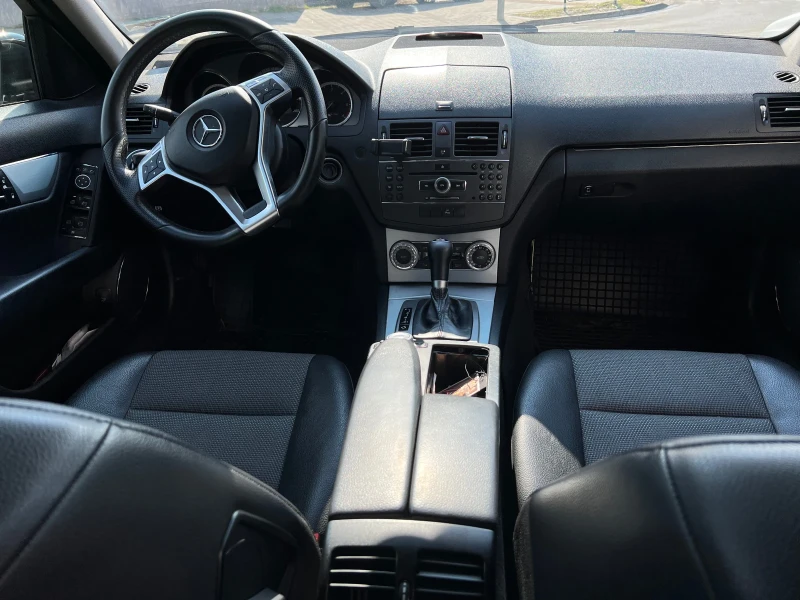 Mercedes-Benz C 200 AMG pack Harman / Kardon, снимка 7 - Автомобили и джипове - 52435079