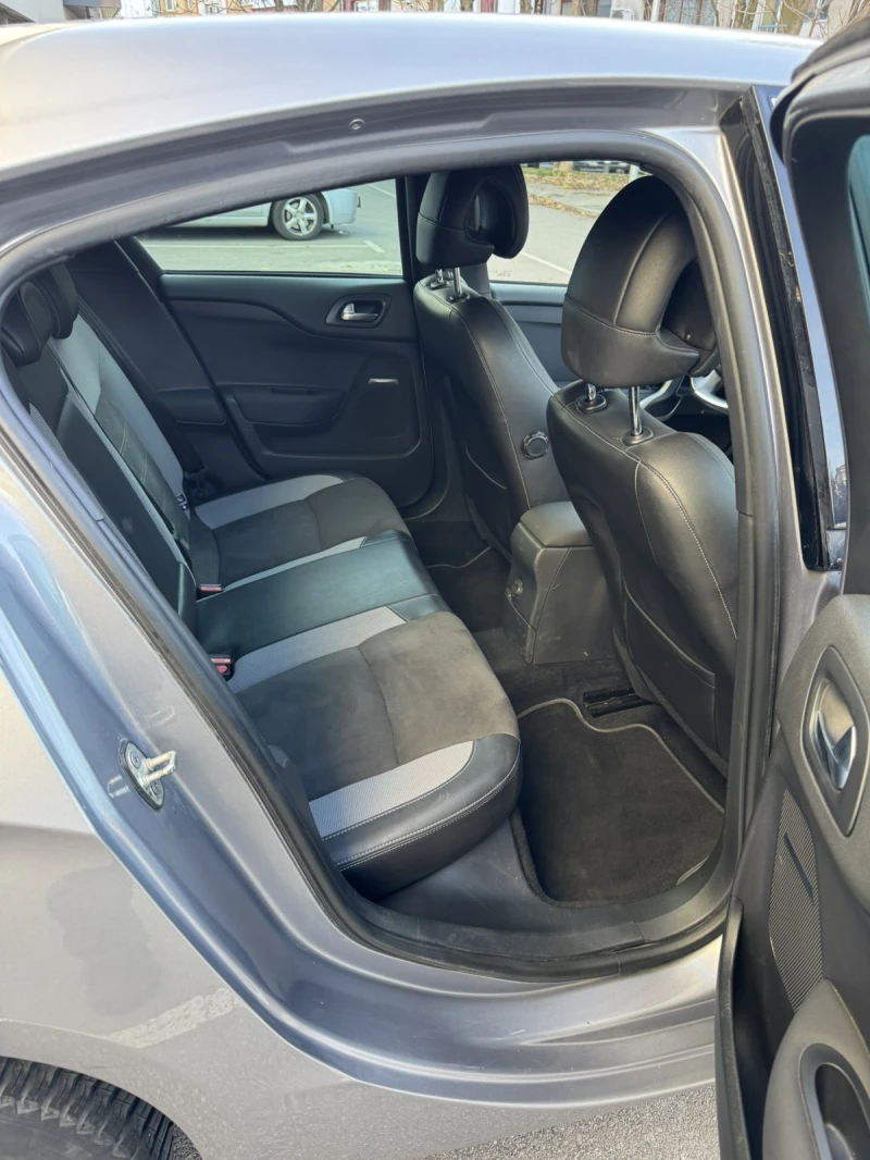 DS DS 4, снимка 9 - Автомобили и джипове - 52525257