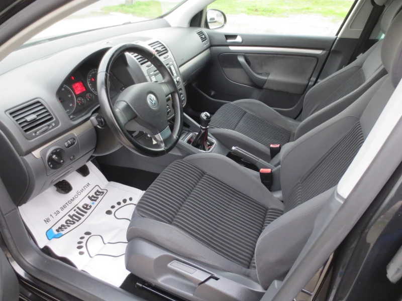 VW Golf 1.9 TDI, снимка 9 - Автомобили и джипове - 52709071