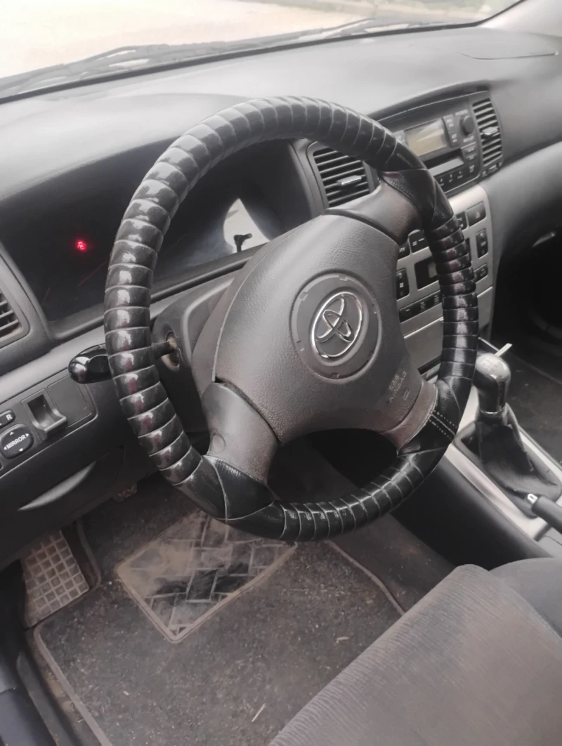 Toyota Corolla Конби, снимка 4 - Автомобили и джипове - 52975442