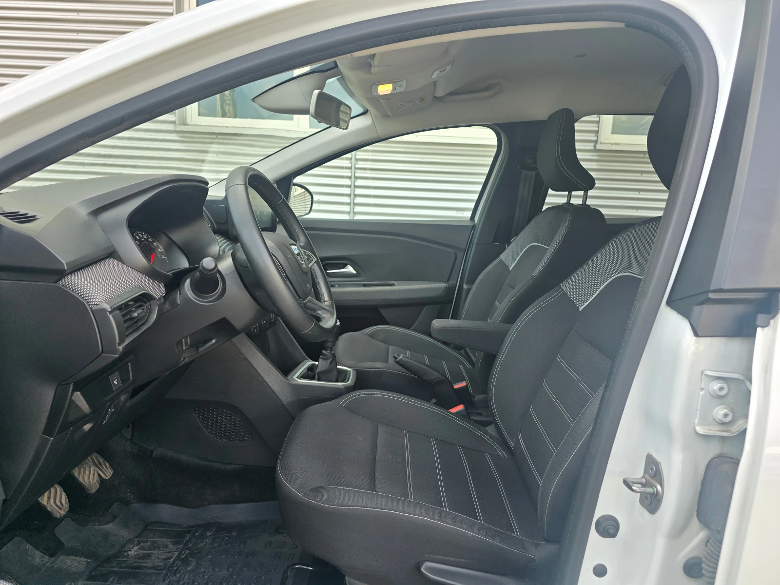 Dacia Jogger 1.0 Tce - изображение 6
