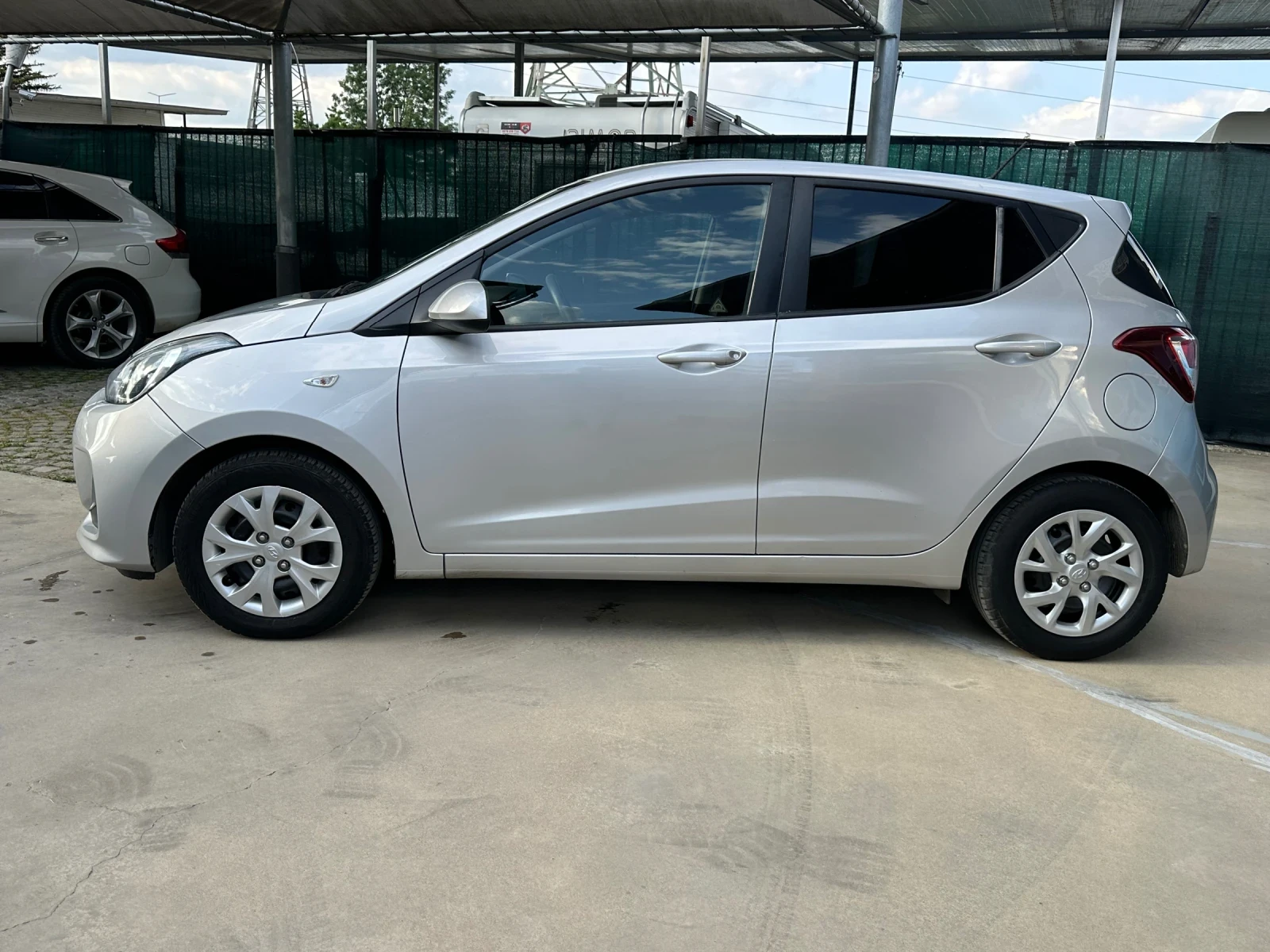 Hyundai I10  FaceLift* АВТОМАТИК * 1-СОБТВЕНИК* ПАРКТРОНИК* ТО - изображение 3