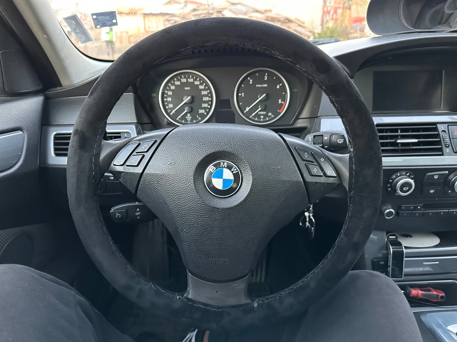 BMW 525  - изображение 2