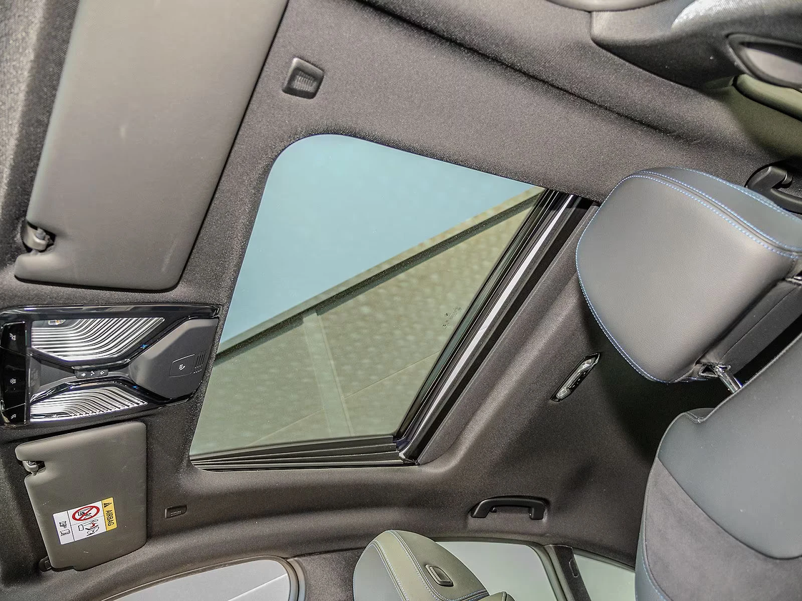 BMW i4 eDRIVE40/340HP/M-SPORT/GC/CAM/NAVI/DIGI/688fpr | Mobile.bg   13