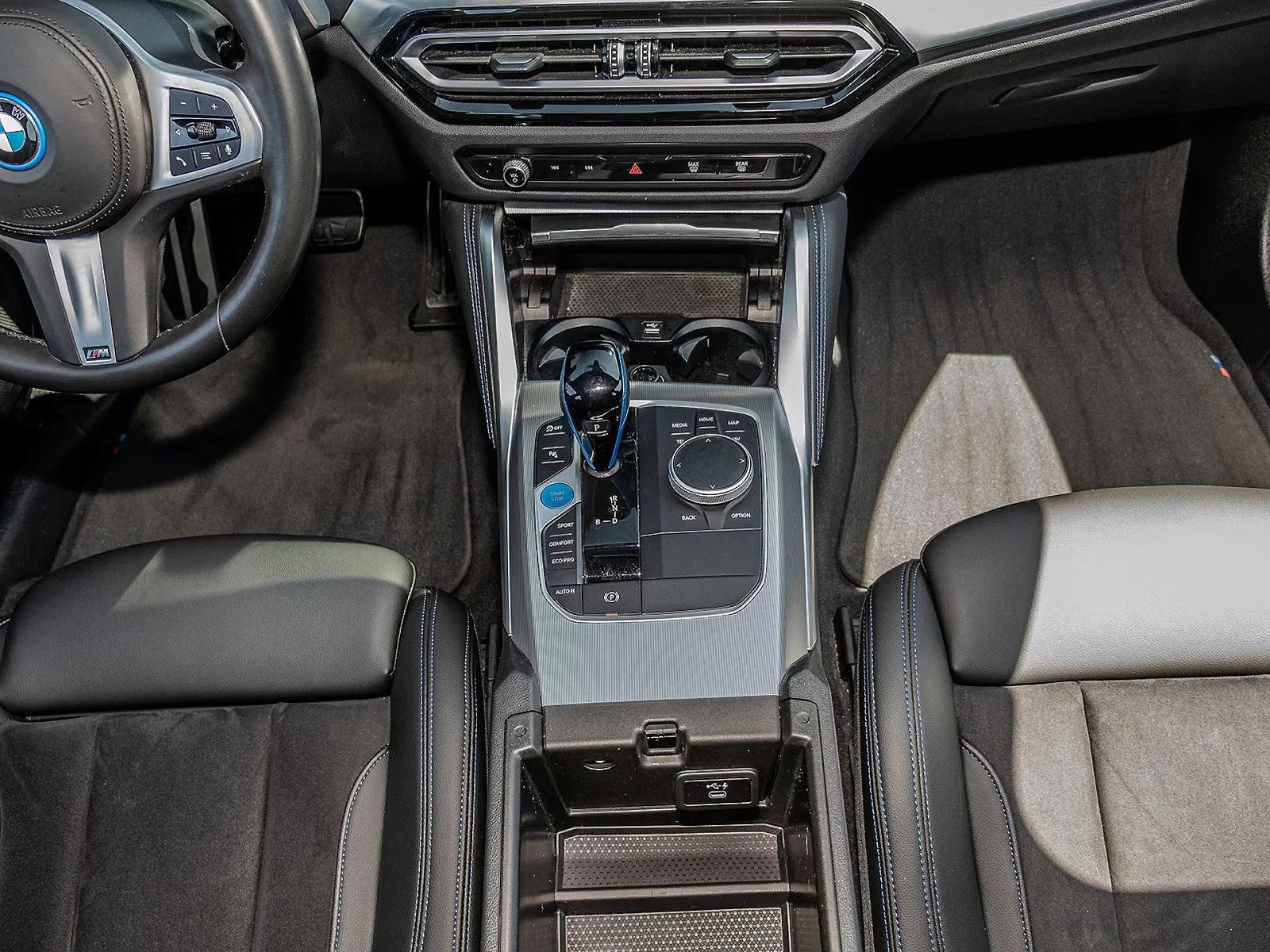 BMW i4 eDRIVE40/340HP/M-SPORT/GC/CAM/NAVI/AMBI/DIGI/688f - изображение 10