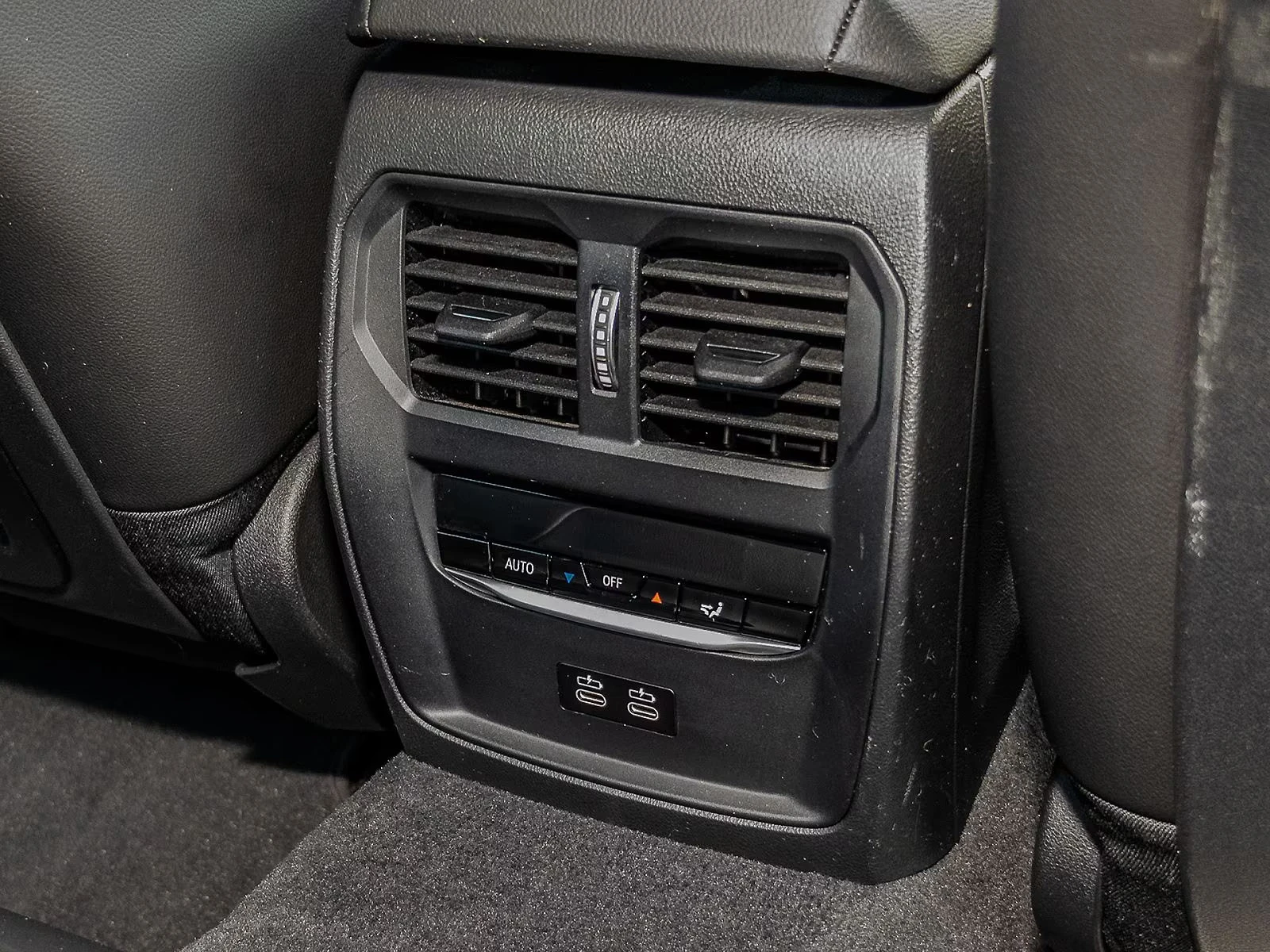 BMW i4 eDRIVE40/340HP/M-SPORT/GC/CAM/NAVI/DIGI/688fpr | Mobile.bg   16