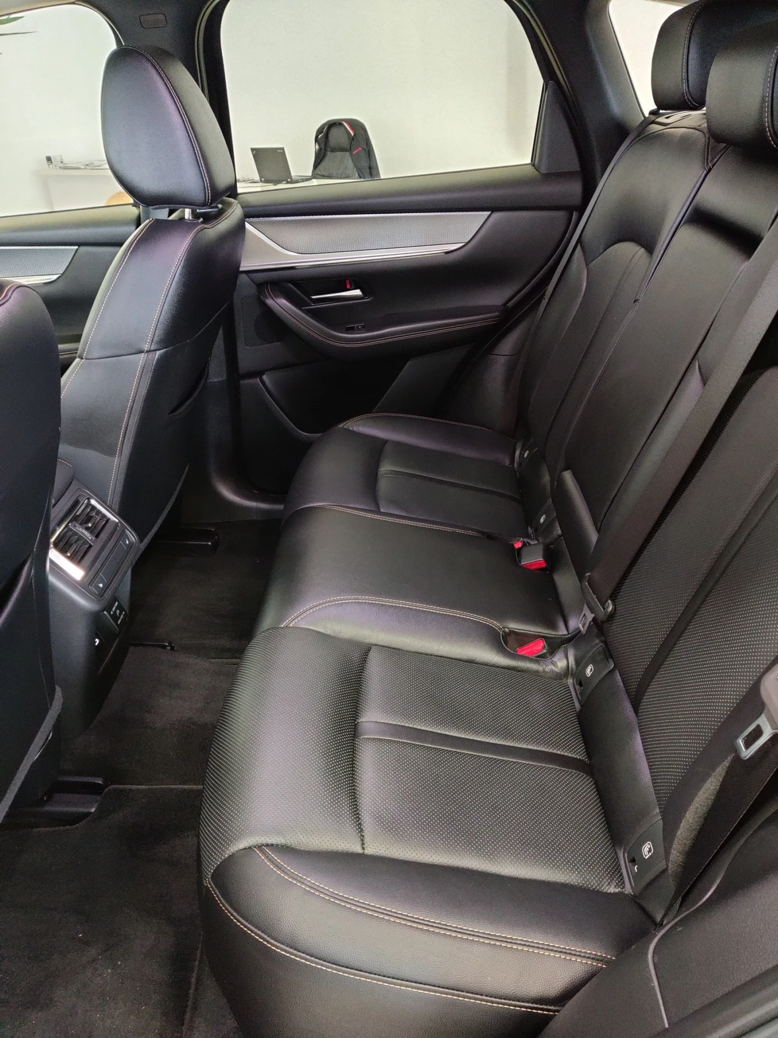 Mazda CX-60 2.5 e-Skyactiv PHEV, снимка 7 - Автомобили и джипове - 52373609