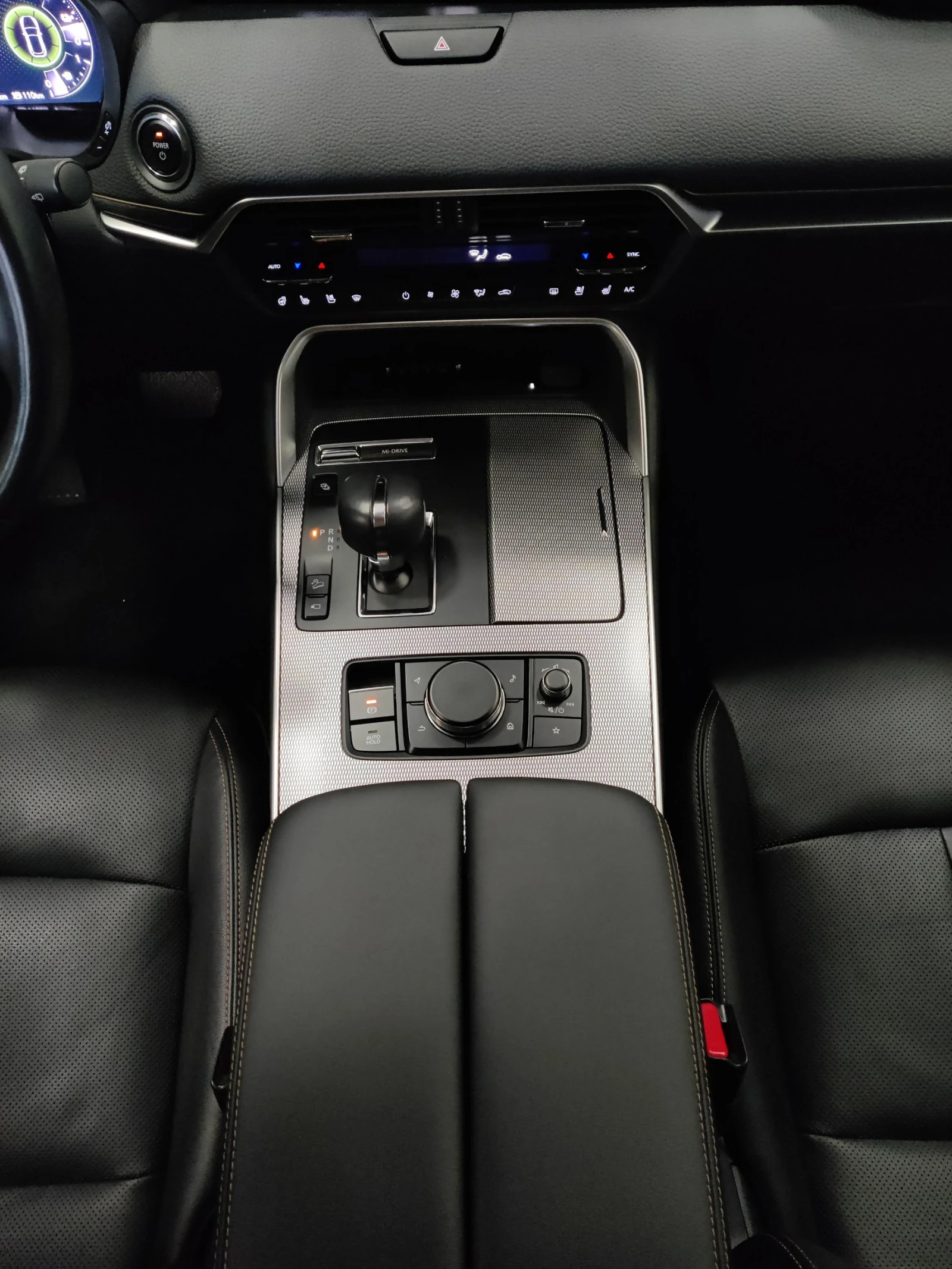 Mazda CX-60 2.5 e-Skyactiv PHEV, снимка 9 - Автомобили и джипове - 52373609