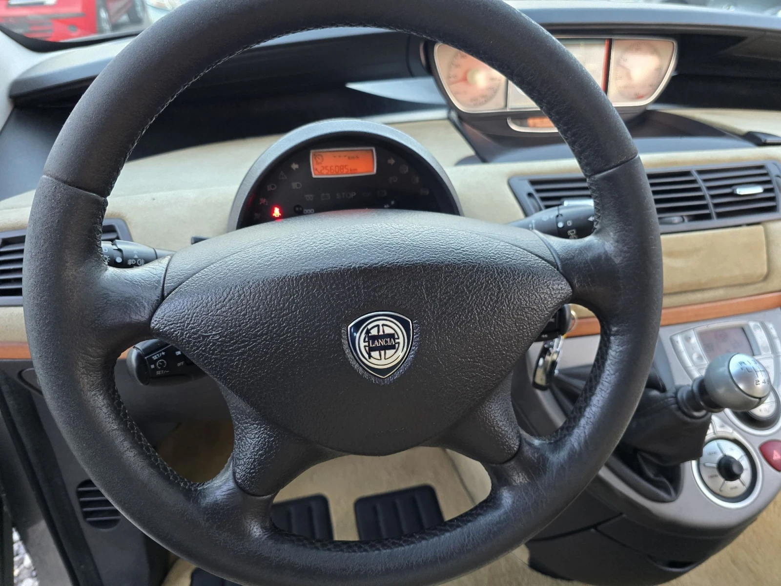 Lancia Phedra 2.0JTD 136 7MECTA - изображение 9