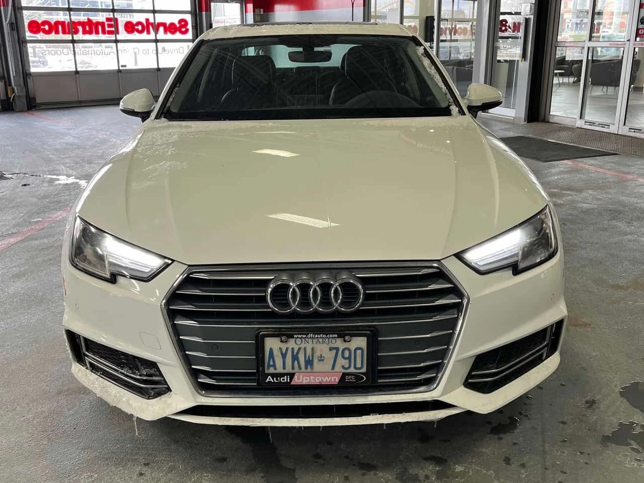 Audi A4 * Komfort * CARFAX * 2 КЛЮЧА * KEYLESS * ПОДГРЕВИ, снимка 6 - Автомобили и джипове - 53893054