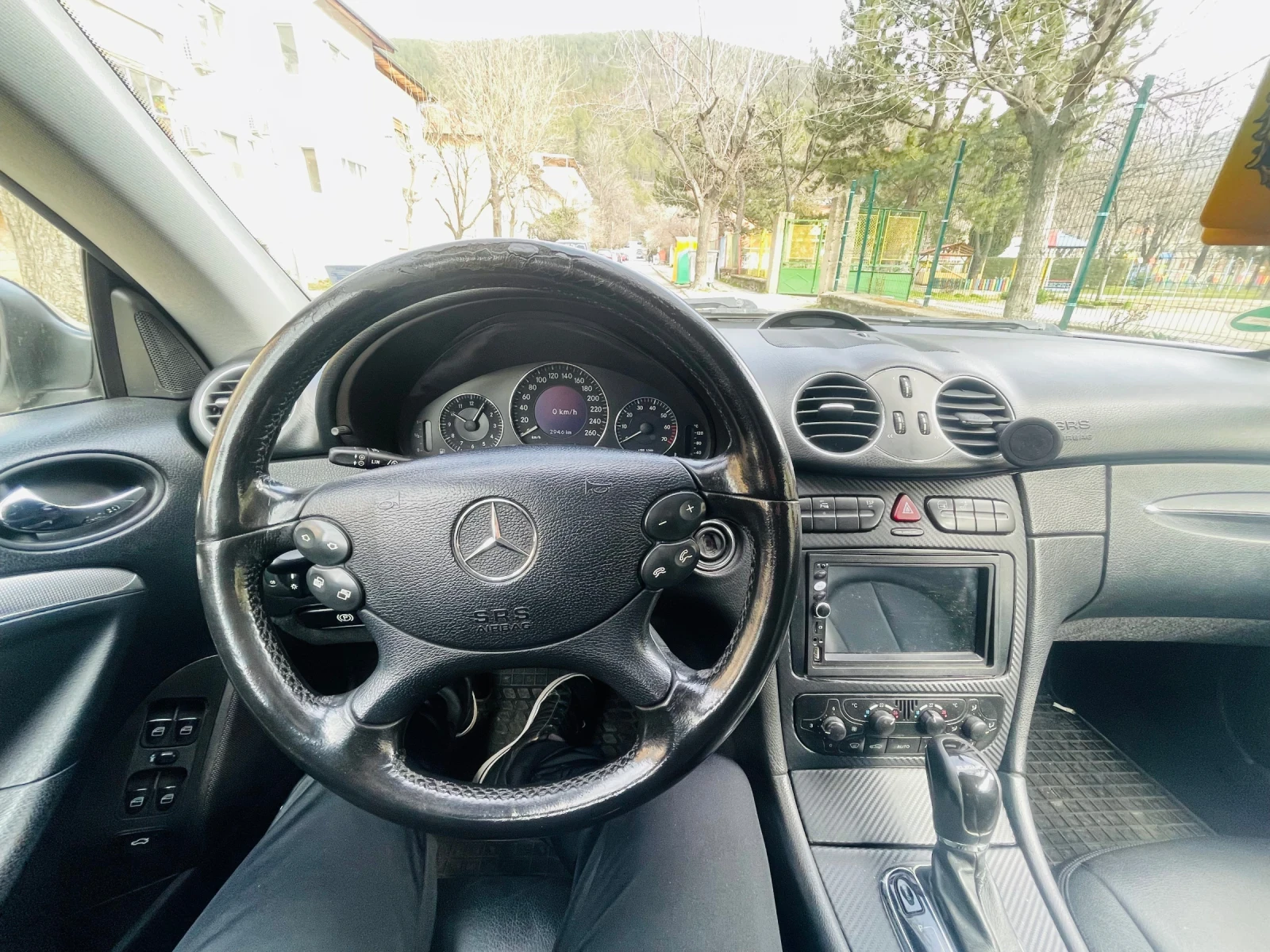 Mercedes-Benz C 200, снимка 11 - Автомобили и джипове - 53900523
