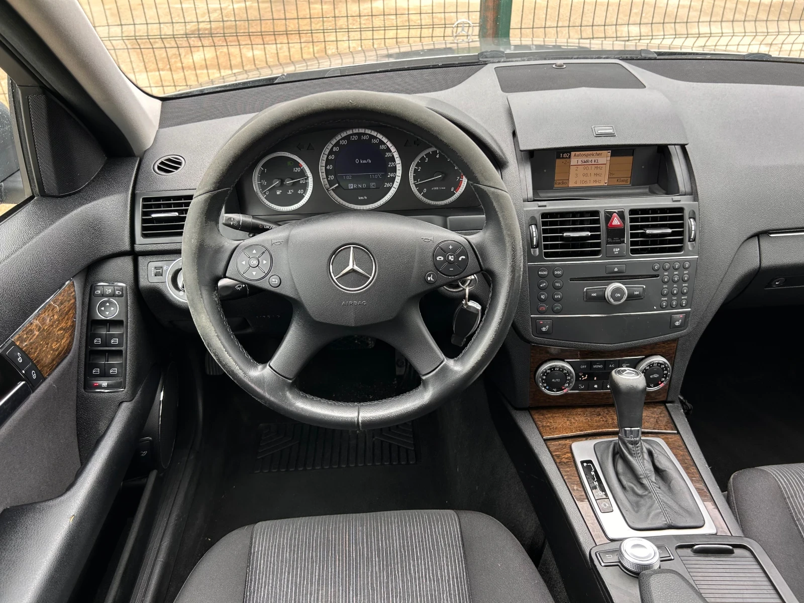 Mercedes-Benz C 200, снимка 15 - Автомобили и джипове - 54083514