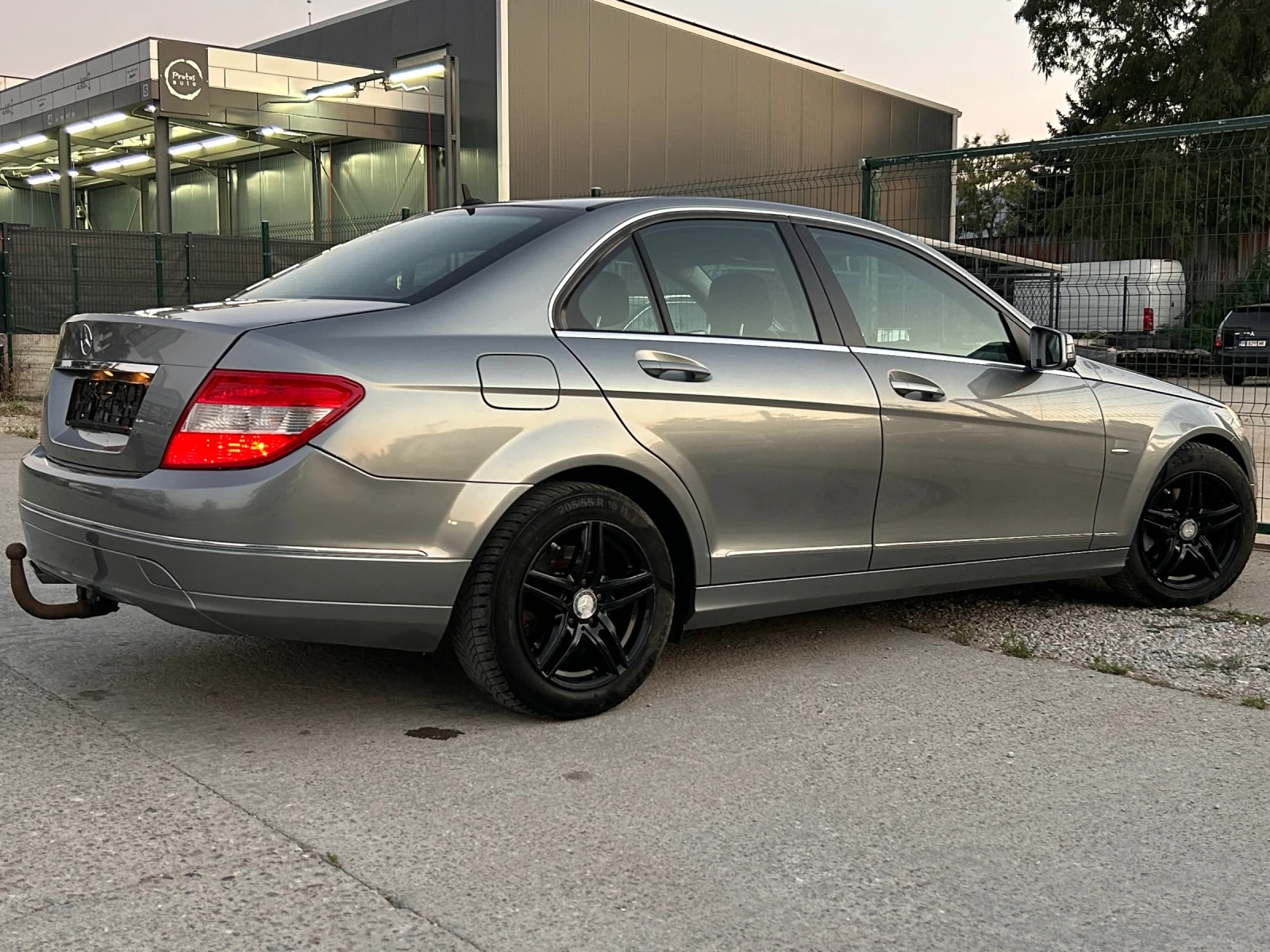 Mercedes-Benz C 200, снимка 5 - Автомобили и джипове - 54083514