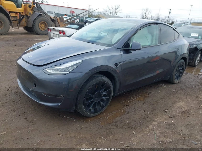 Tesla Model Y Long Range AWD, снимка 2 - Автомобили и джипове - 54323133