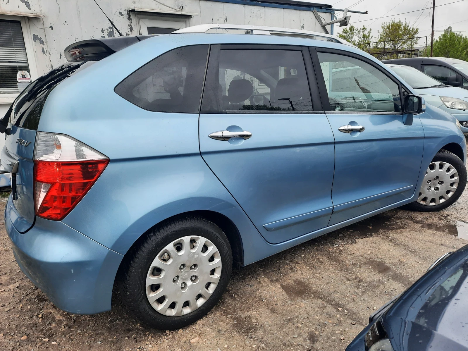 Honda Fr-v 2.0i 150  hp НОВ, снимка 3 - Автомобили и джипове - 54370161