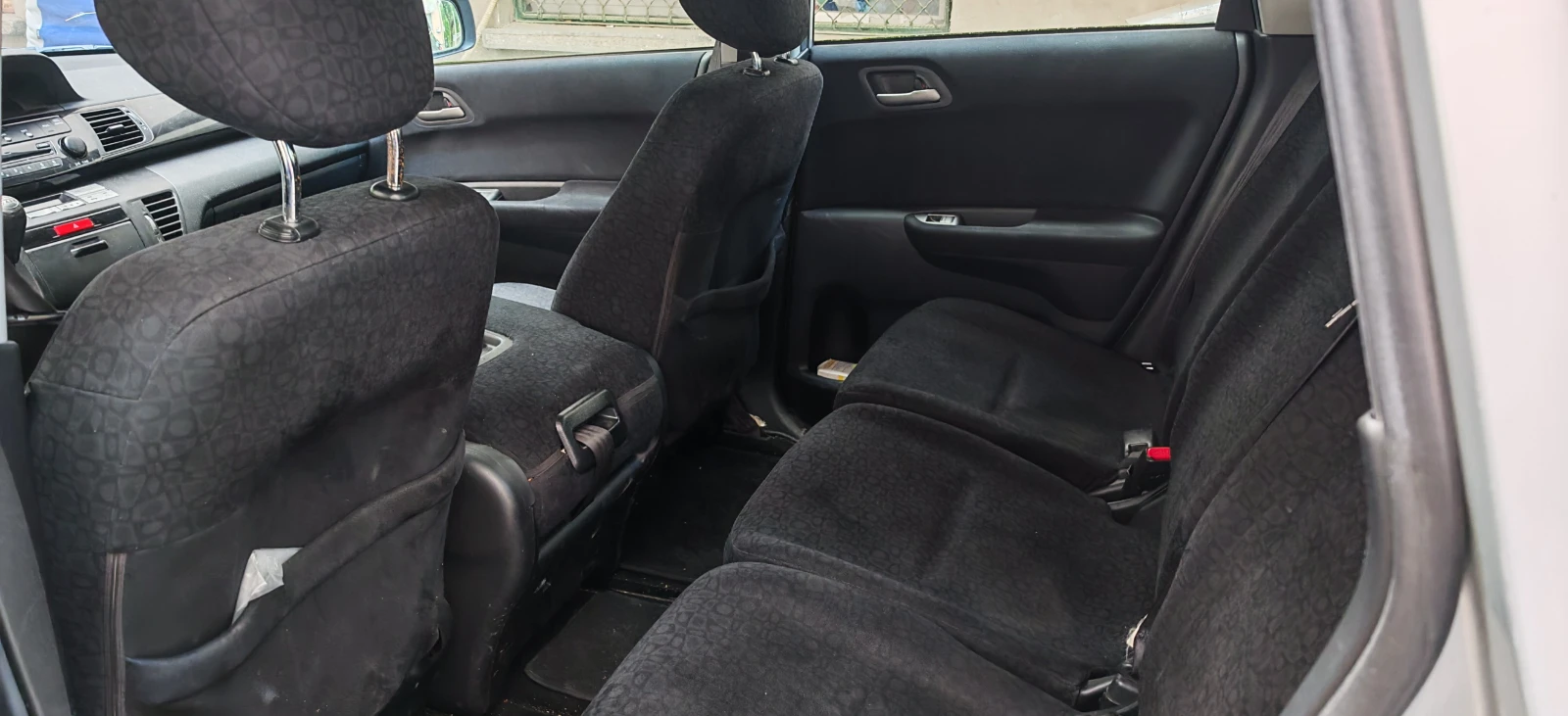 Honda Fr-v 2.2CDTI, снимка 9 - Автомобили и джипове - 54680660