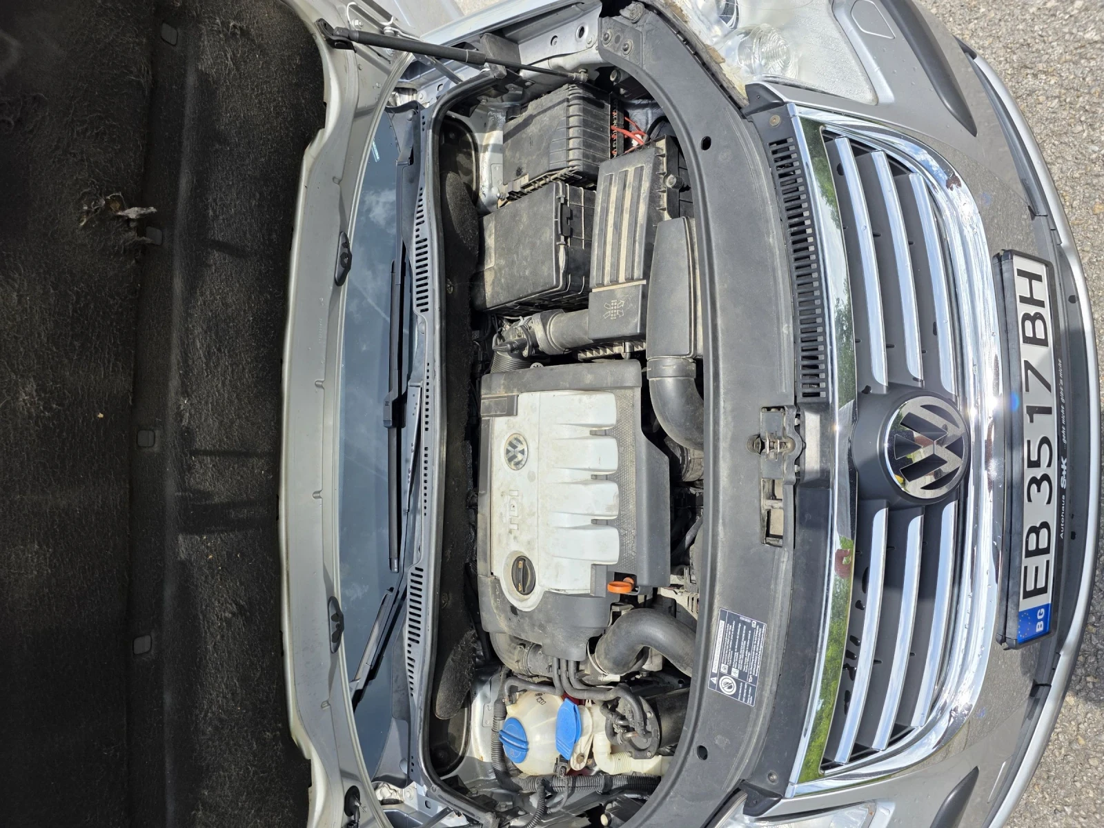 VW Touran, снимка 13 - Автомобили и джипове - 54774366