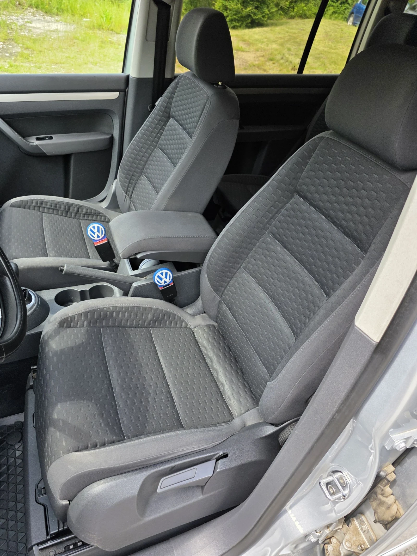 VW Touran, снимка 10 - Автомобили и джипове - 54774366