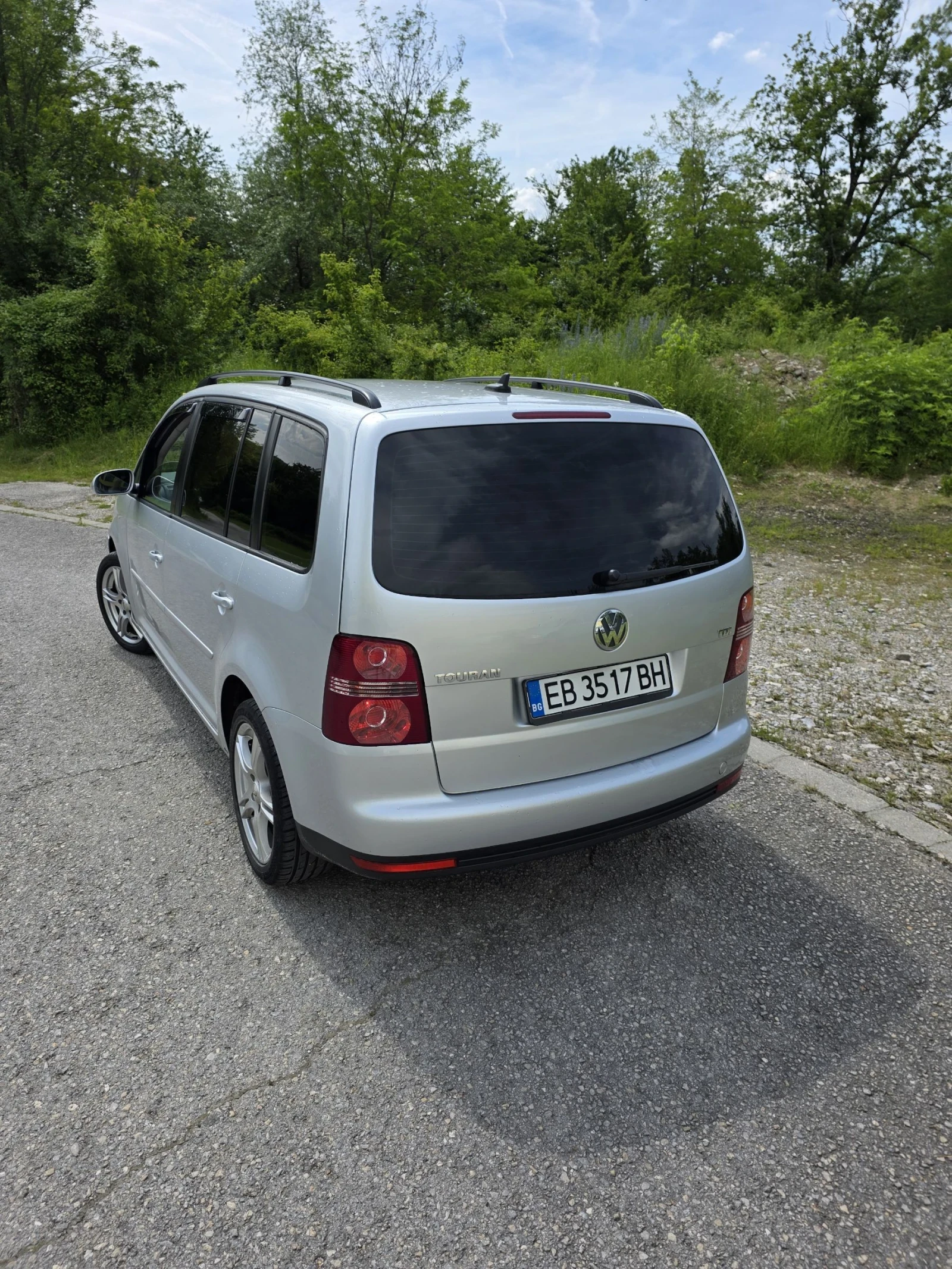 VW Touran, снимка 4 - Автомобили и джипове - 54774366