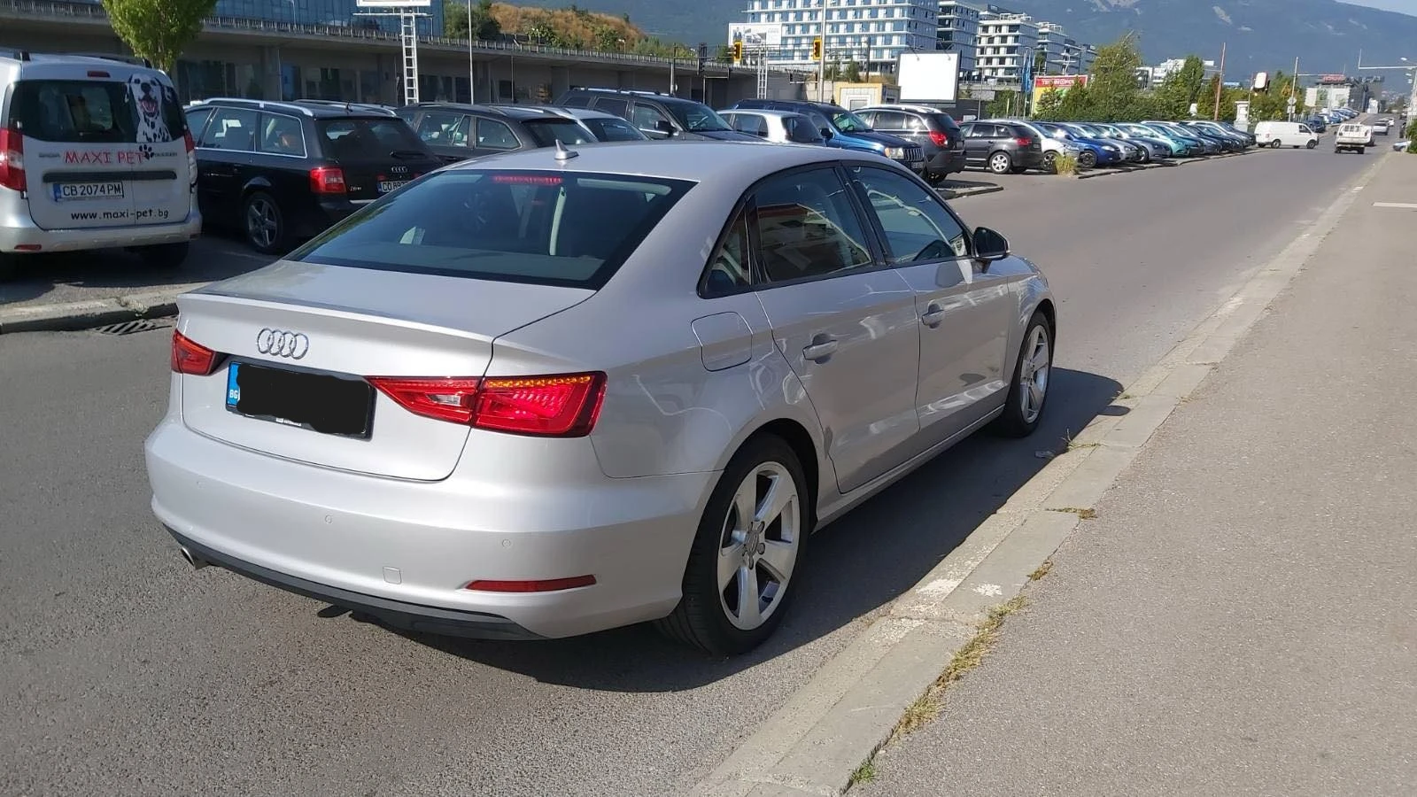 Audi A3 Седан/LED/1.6, снимка 3 - Автомобили и джипове - 54787963