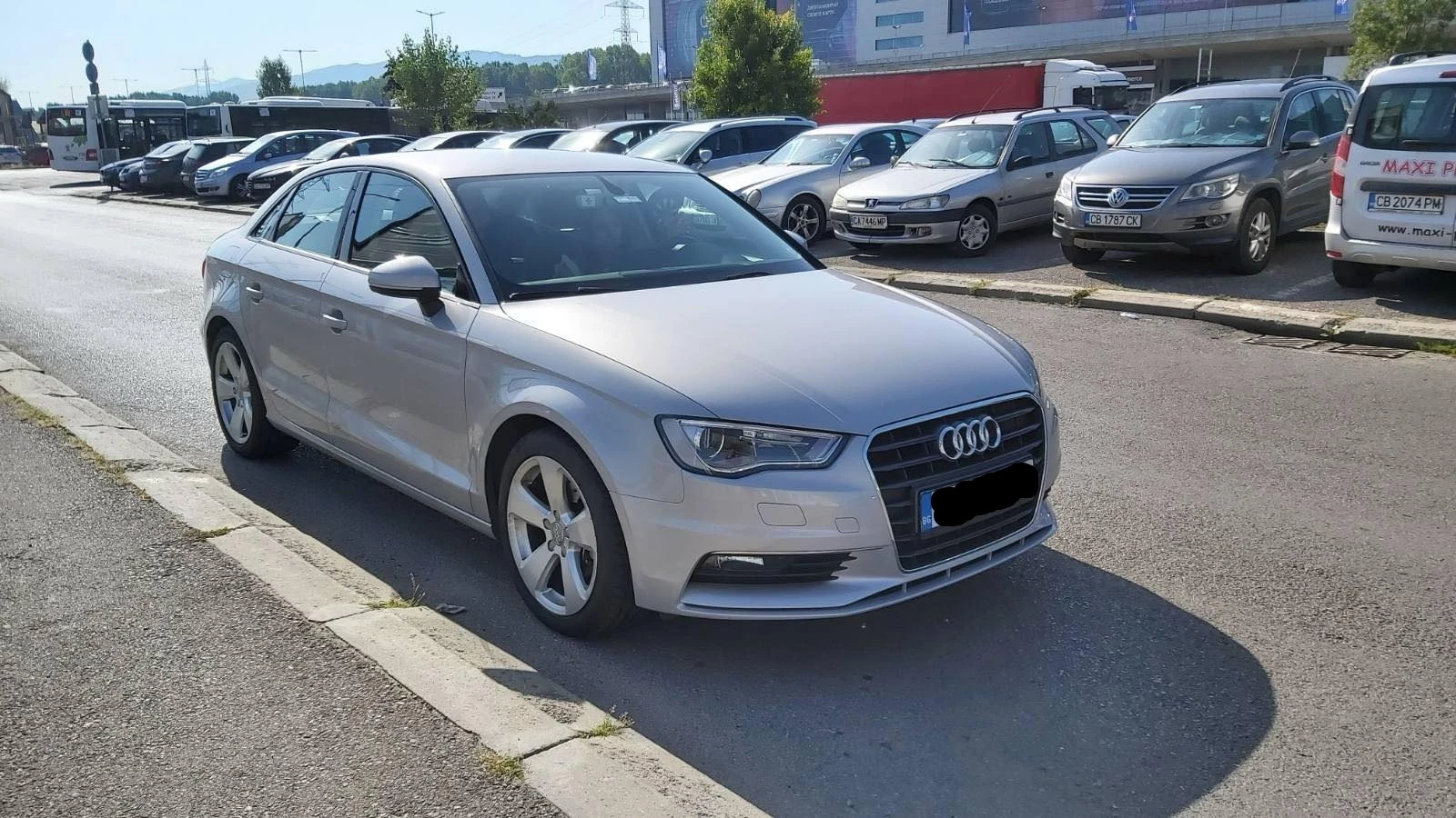 Audi A3 Седан/LED/1.6, снимка 2 - Автомобили и джипове - 54787963
