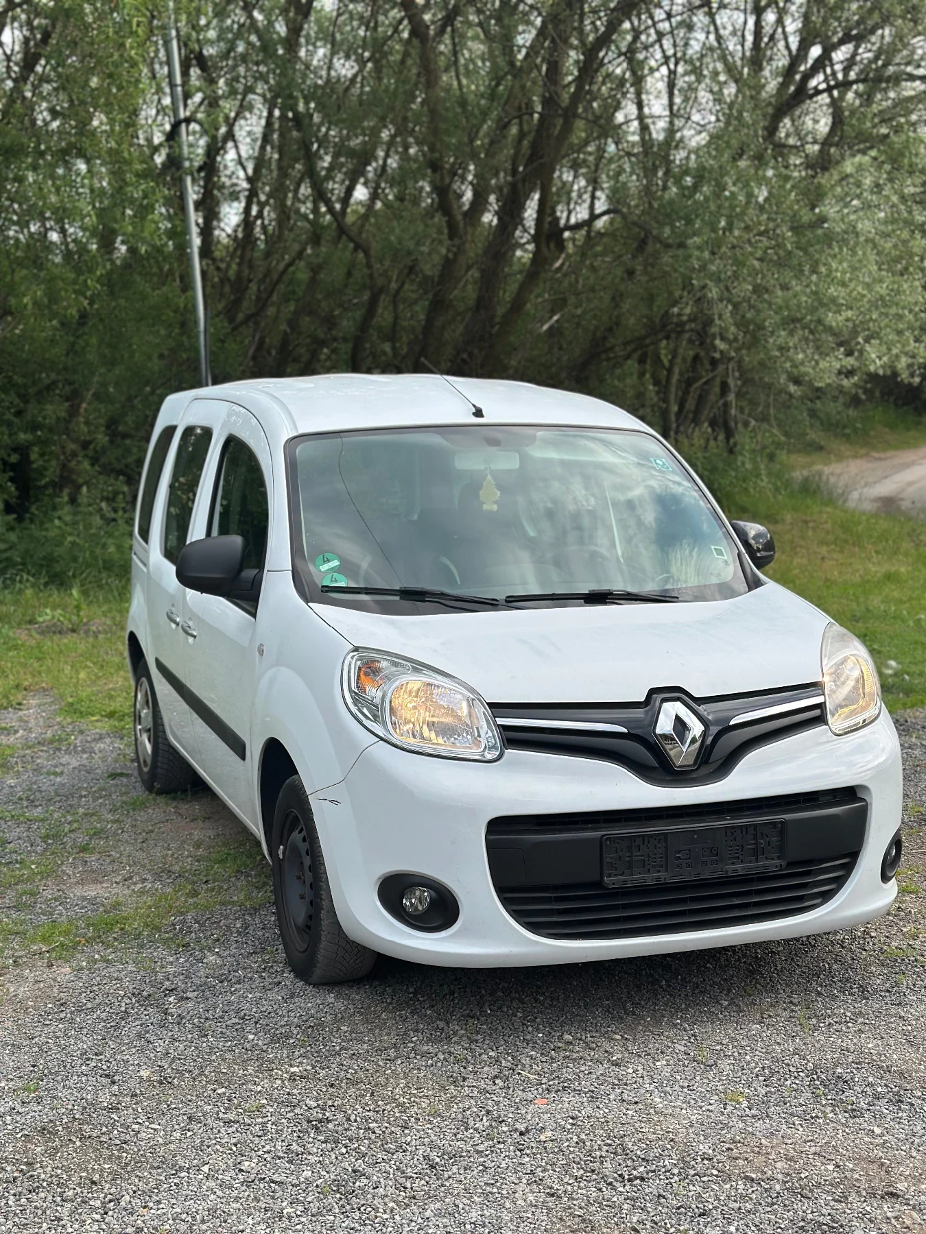 Renault Kangoo  1.2 turbo  114к.с.  4-цилинтъра  6-скорости  , снимка 3 - Автомобили и джипове - 54858075