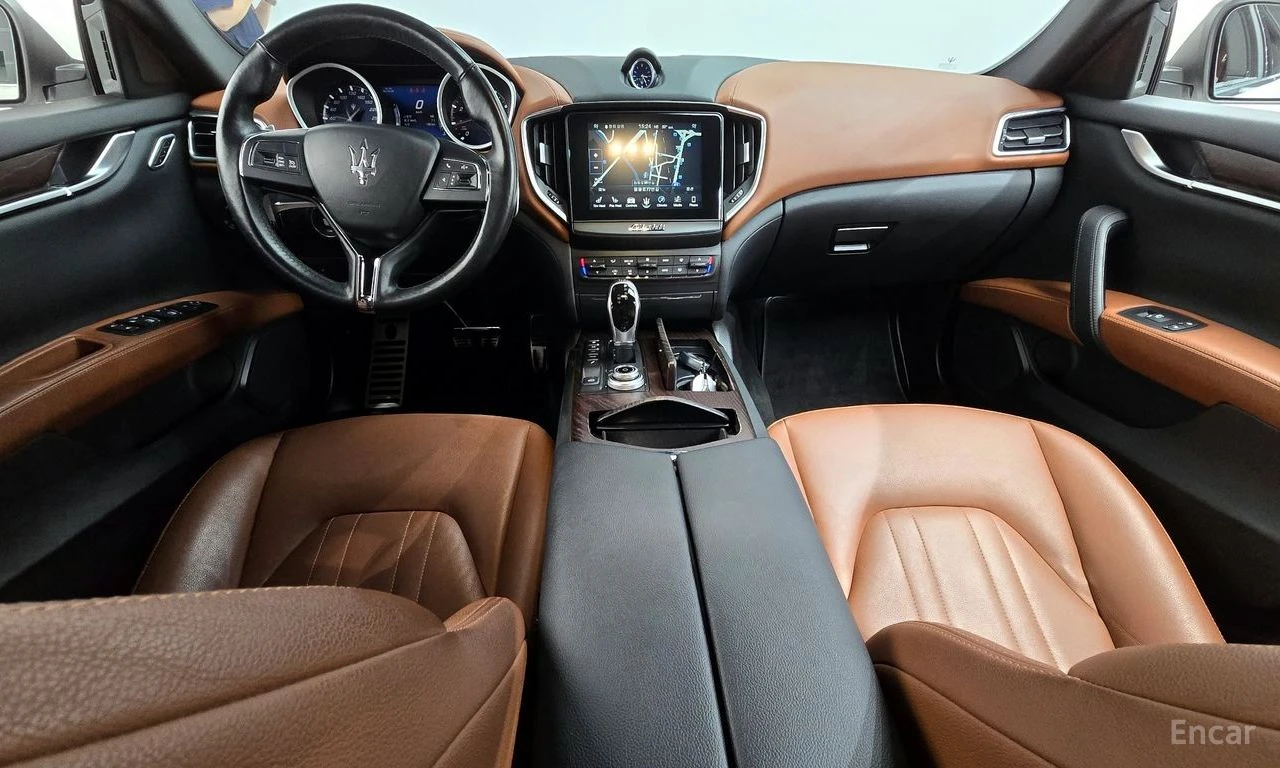 Maserati Ghibli 3.0S* 3rd GEN* НАВИГАЦИЯ* ПОДГРЕВ, снимка 3 - Автомобили и джипове - 54961232