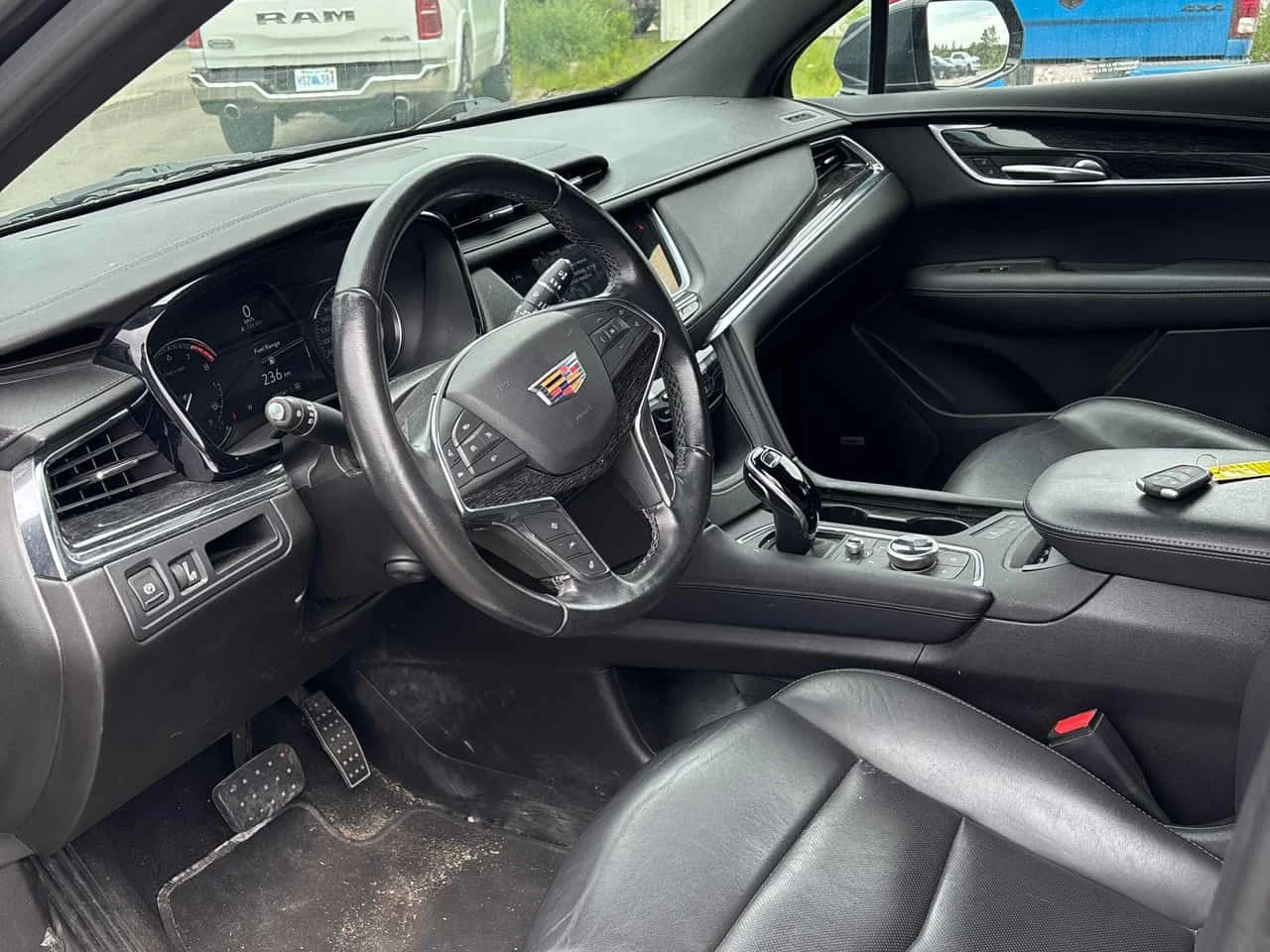Cadillac XT5 * AWD Premium Luxury * CARFAX * ОПЦИЯ ЗА ФИНАНСИРА, снимка 5 - Автомобили и джипове - 54963397