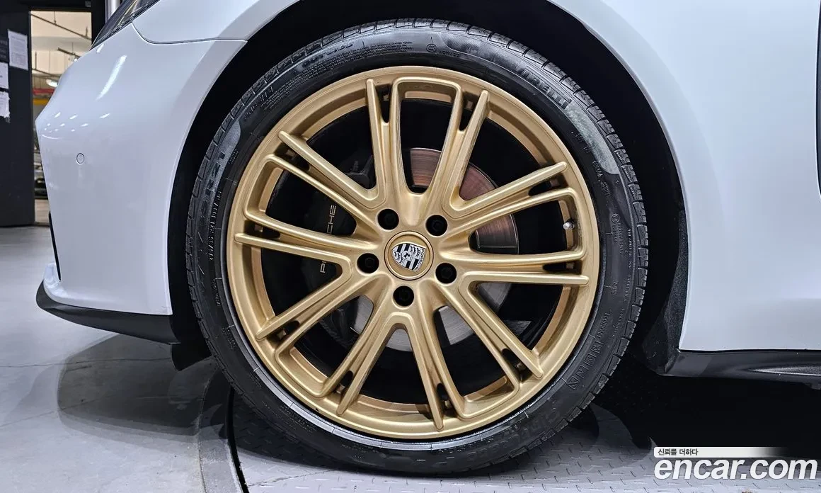Porsche Panamera 4 SPORT CHRONO| MATRIX| ADAPTIVE AIR SUSP| SOFT CL, снимка 15 - Автомобили и джипове - 55061478