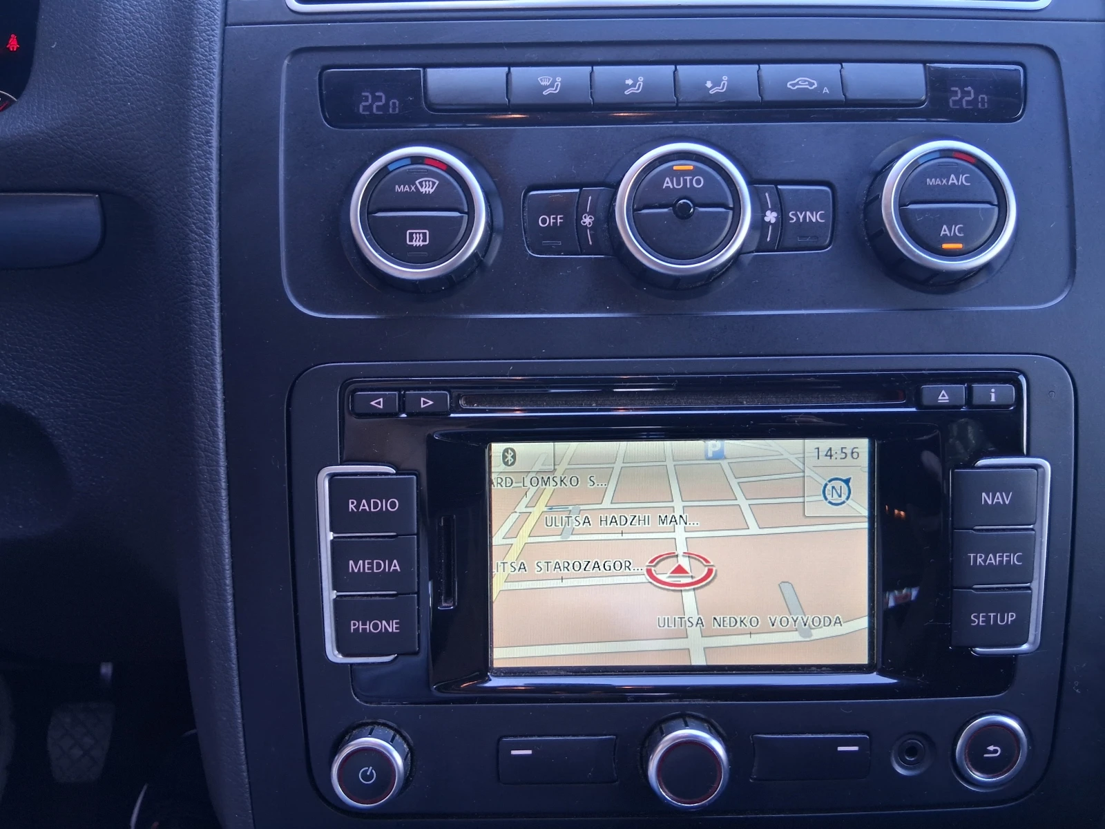 VW Touran, снимка 9 - Автомобили и джипове - 55099802