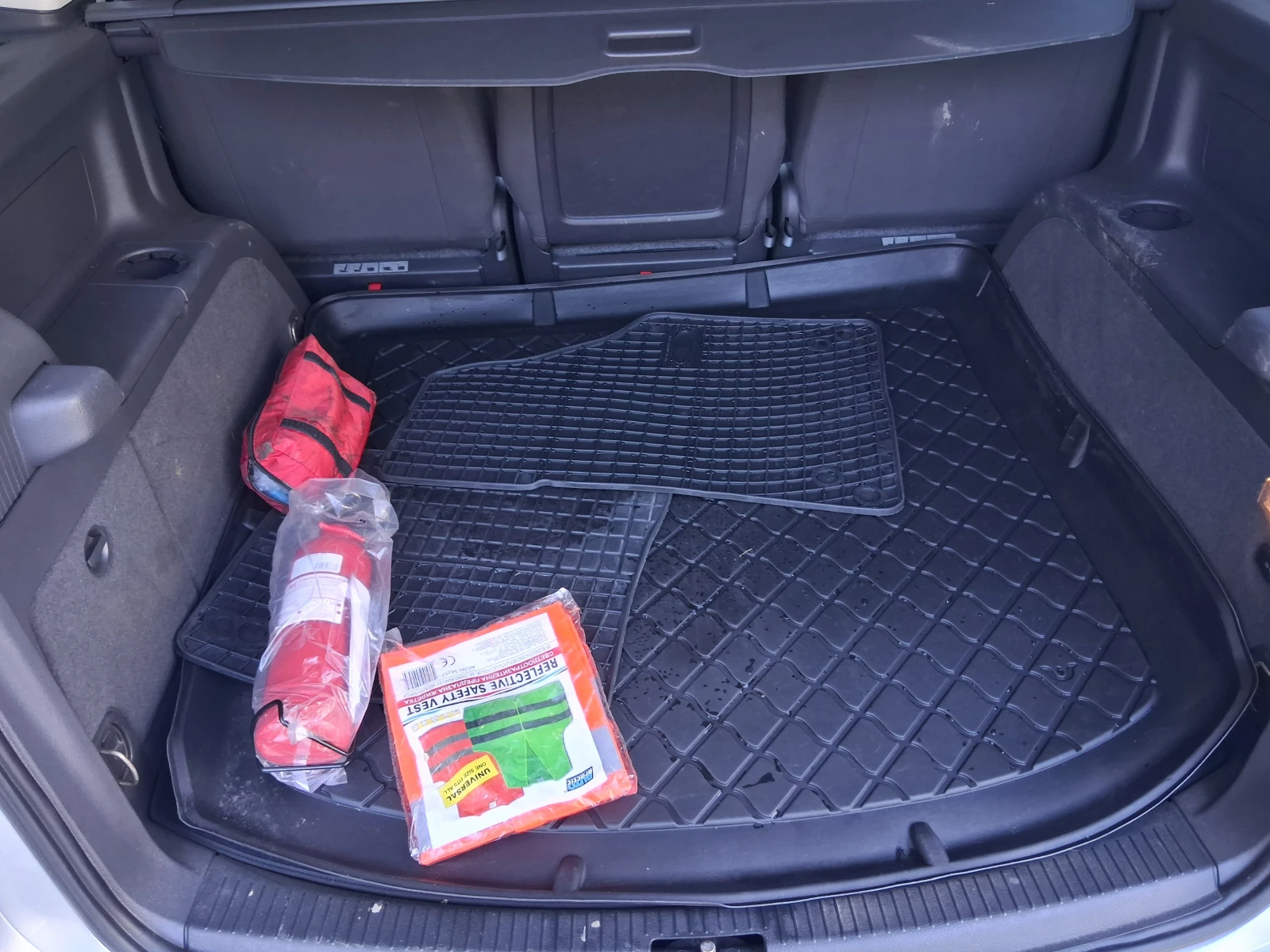 VW Touran, снимка 5 - Автомобили и джипове - 55099802