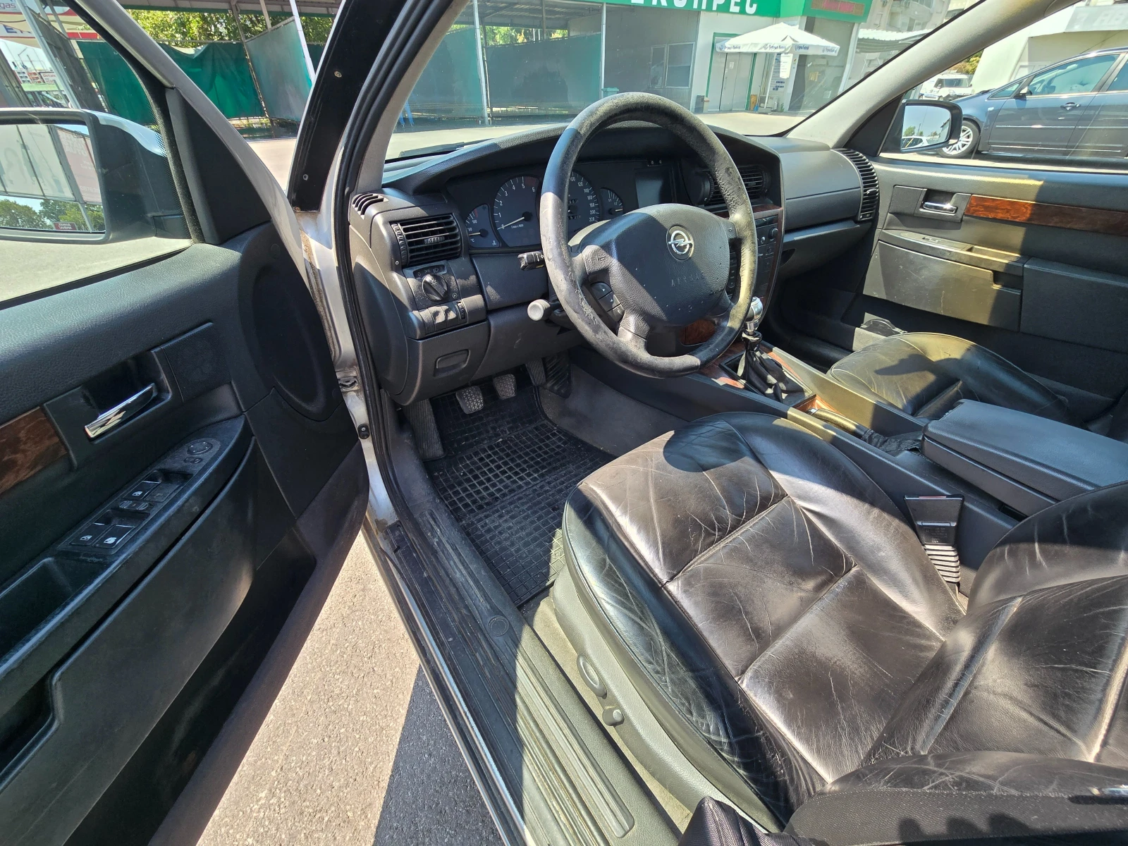 Opel Omega, снимка 9 - Автомобили и джипове - 55805633