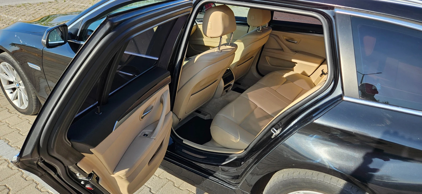 BMW 520 xDrive F11 LCI, снимка 10 - Автомобили и джипове - 56182509